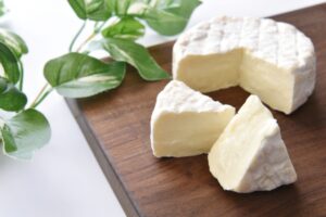 ストレスを軽減する食事　乳製品、チーズ