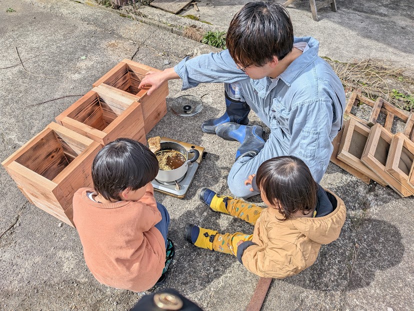 横手での暮らし。横手の自然を活かして養蜂をやっています。
